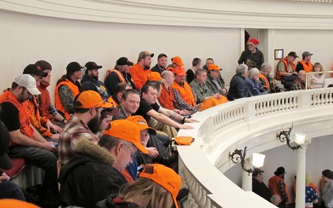 Vermont's Republican governor signs new gun restrictions | iNFOnews.ca Vermont's Republican governor signs new gun restrictions | iNFOnews.ca