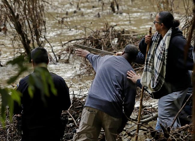 Bereaved parents visit California creek where teen trapped | iNFOnews.ca