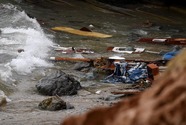 San Diego boat wreck kills 3, shows risks of ocean smuggling | iNFOnews.ca San Diego boat wreck kills 3, shows risks of ocean smuggling | iNFOnews.ca
