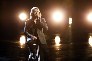 Country singer Craig Wayne Boyd and coach Blake Shelton win seventh season of 'The Voice' | iNFOnews.ca CP31145993