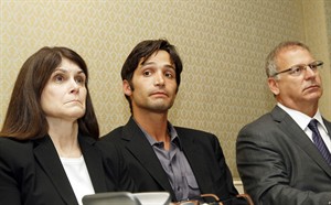 Ex-network TV executive sues for malicious prosecution over dismissed sex abuse lawsuit | iNFOnews.ca CP28936842