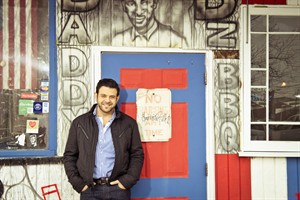 'Man v. Food' star Adam Richman's new show delayed after angry online exchange over weight | iNFOnews.ca CP28983117