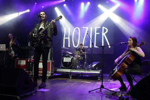 Spotify's Top 10 most streamed tracks | iNFOnews.ca CP31292768