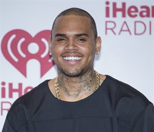 Attorney says Maryland man punched by singer Chris Brown settles lawsuit ; no amount given | iNFOnews.ca CP30501927