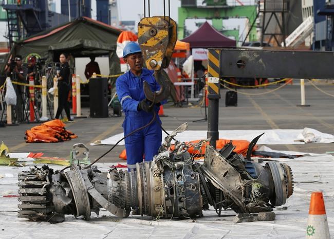 FAA's close ties to Boeing questioned after 2 deadly crashes | iNFOnews.ca