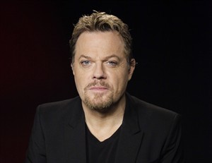 Eddie Izzard working on memoir, scheduled for release next winter | iNFOnews.ca CP30689176