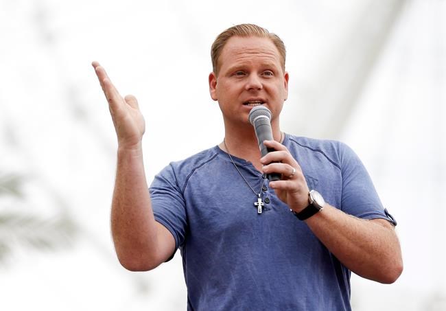 Nik Wallenda and sister plan highwire walk over Times Square | iNFOnews.ca