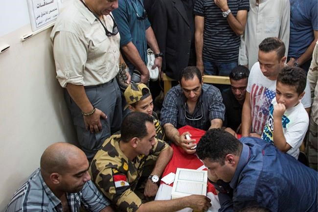 Roadside bomb kills 2 police in Egypt's Sinai | iNFOnews.ca