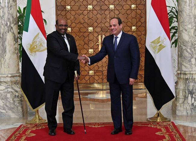 Egypt's president hosts Sudan's embattled leader | iNFOnews.ca