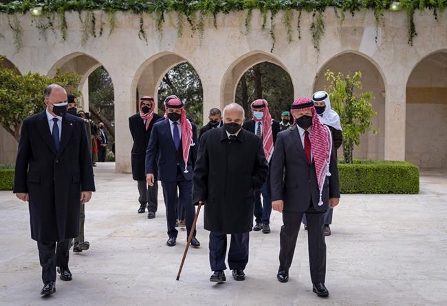 Jordanian prince makes first public appearance since arrest | iNFOnews.ca Jordanian prince makes first public appearance since arrest | iNFOnews.ca