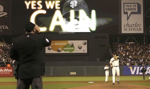 Repeat performance: Barrett umpires second perfect game of career as Giants' Cain stops Astros | iNFOnews.ca CP18794558