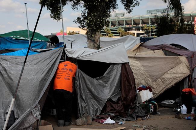 Anaheim struggles with growing homeless crisis at river camp | iNFOnews.ca Anaheim struggles with growing homeless crisis at river camp | iNFOnews.ca