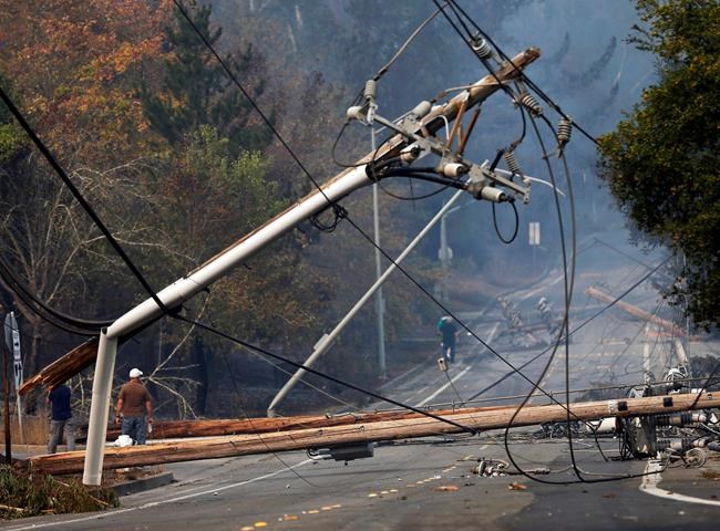 Agency: Power lines touching trees caused 4 California fires | iNFOnews.ca