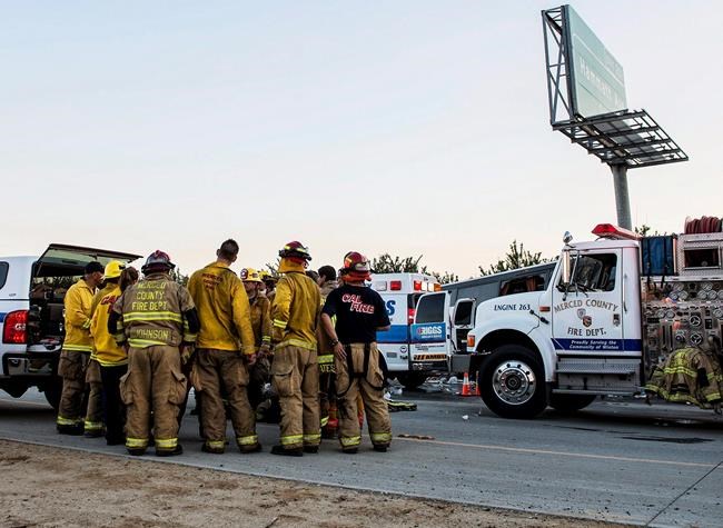 Probe of fatal California bus crash starts with driver, bus | iNFOnews.ca Probe of fatal California bus crash starts with driver, bus | iNFOnews.ca