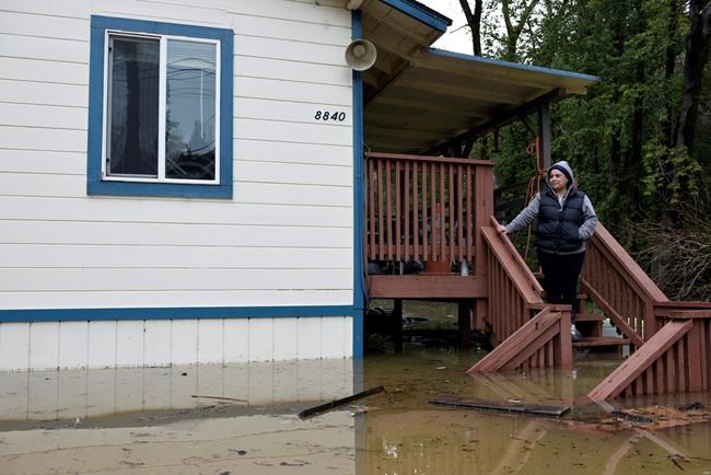 Northern California river floods 2,000 buildings | iNFOnews.ca Northern California river floods 2,000 buildings | iNFOnews.ca