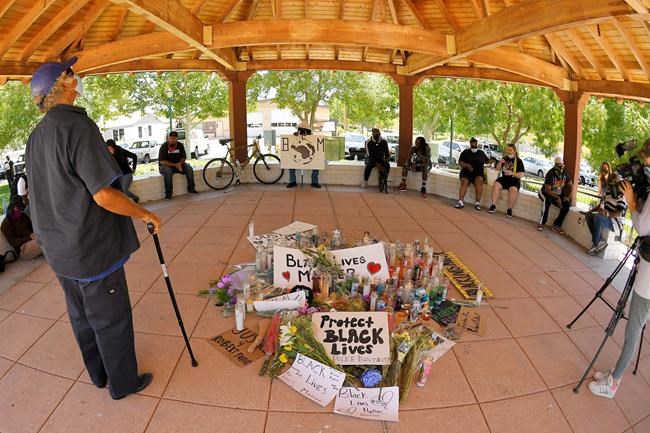 Police: Man fatally shot by deputies held woman for 6 days | iNFOnews.ca