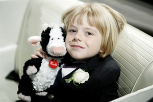 Max Page, boy behind Darth Vader mask in car commercial, recovering after open heart surgery | iNFOnews.ca CP18802014