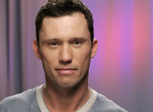 'Burn Notice' star Jeffrey Donovan says a main, longtime character is killed off in new season | iNFOnews.ca CP18802368