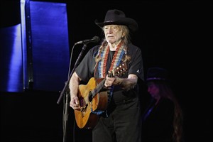 All aboard: Willie Nelson, Jamey Johnson among stars taking part in the Railroad Revival Tour | iNFOnews.ca CP19506768
