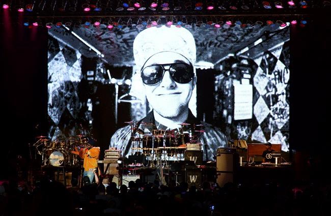 Mac Miller benefit features Chance, SZA, John Mayer | iNFOnews.ca