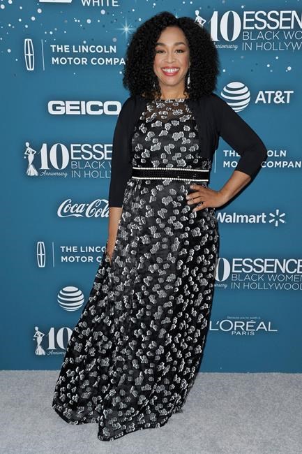 Rae gets laughs, King draws tears at Essence pre-Oscar gala | iNFOnews.ca