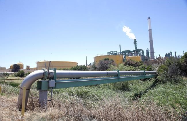 Gov. Brown makes dire plea to save California climate law | iNFOnews.ca