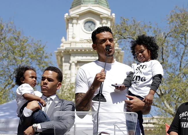 The Latest: More protesters rally after killing by police | iNFOnews.ca The Latest: More protesters rally after killing by police | iNFOnews.ca