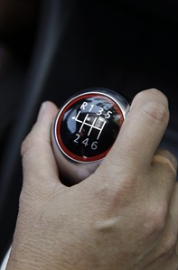 Manual transmissions are getting rarer as automatics improve | iNFOnews.ca