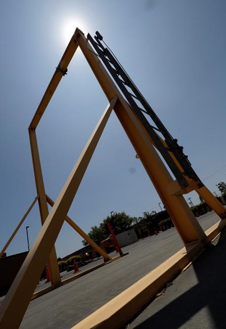 AP: Too quiet on the set; filming accidents often go untold | iNFOnews.ca