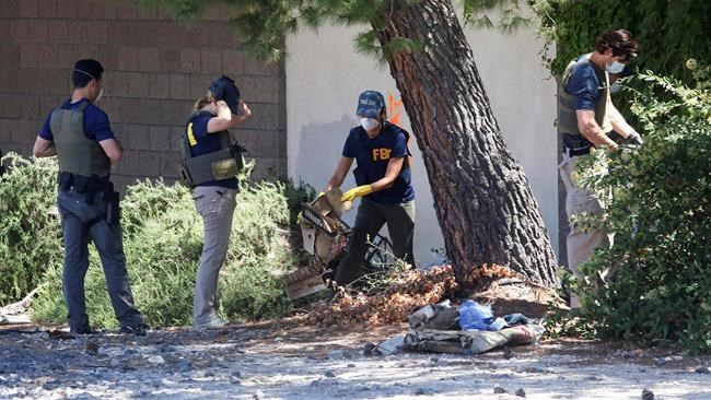 Gunman sought in deputy shooting killed, 3 officers wounded | iNFOnews.ca