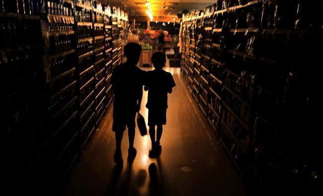 Californians hit with 2nd round of sweeping blackouts | iNFOnews.ca