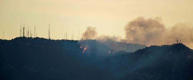 Fire crews protect observatory on Southern California peak | iNFOnews.ca