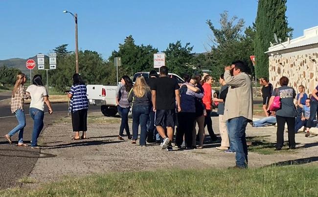 Texas sheriff: 1 student dead, 1 hurt in school shooting | iNFOnews.ca
