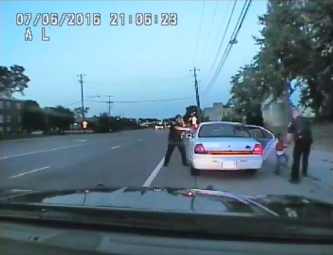Dashcam video shows officer firing 7 shots into Castile car | iNFOnews.ca Dashcam video shows officer firing 7 shots into Castile car | iNFOnews.ca