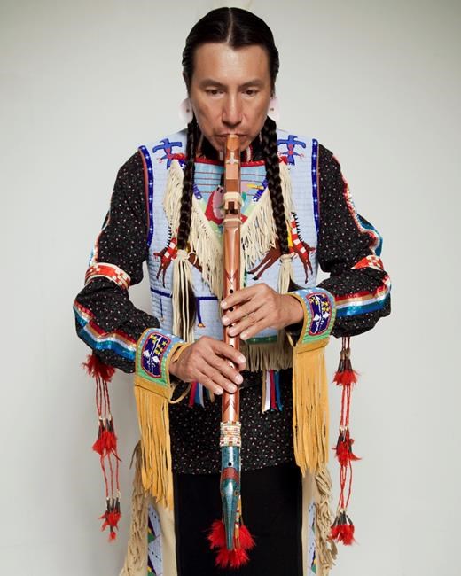 Dakota flute-maker, player earns nation's highest folk honour | iNFOnews.ca