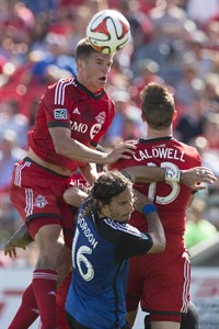 Defoe scores on penalty shot to send Toronto into break with a win | iNFOnews.ca Defoe scores on penalty shot to send Toronto into break with a win | iNFOnews.ca