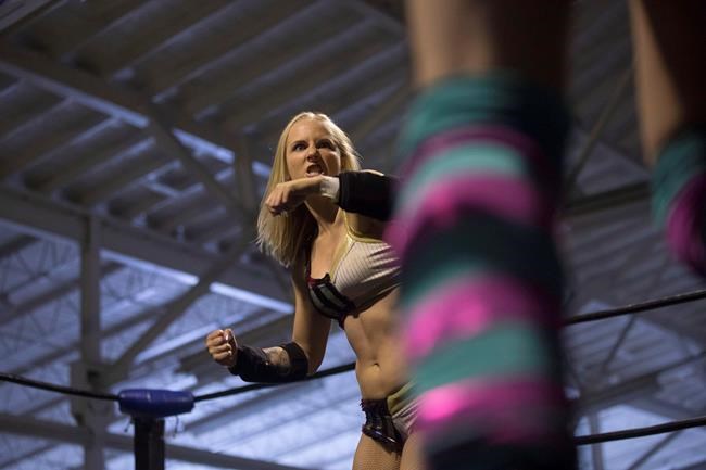 Ready to shine: Canadian female pro-wrestlers see glowing future in the ring | iNFOnews.ca