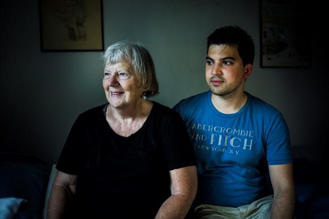 Seniors and students living together to save on rent, find 'family' | iNFOnews.ca Seniors and students living together to save on rent, find 'family' | iNFOnews.ca