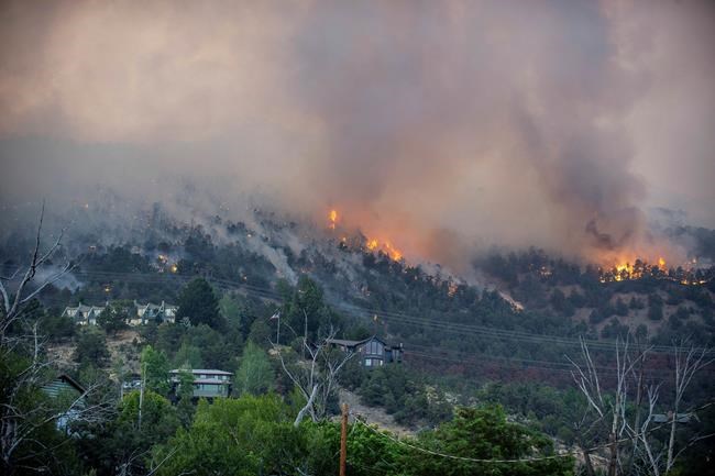 The Latest: Fire near Oregon-California border jumps I-5 | iNFOnews.ca