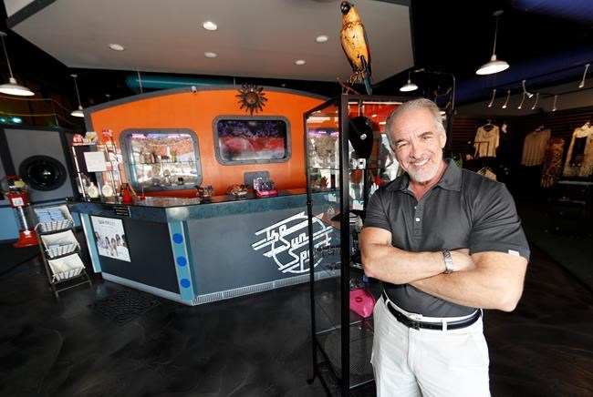 A winner in GOP plans to repeal Obamacare: tanning salons | iNFOnews.ca