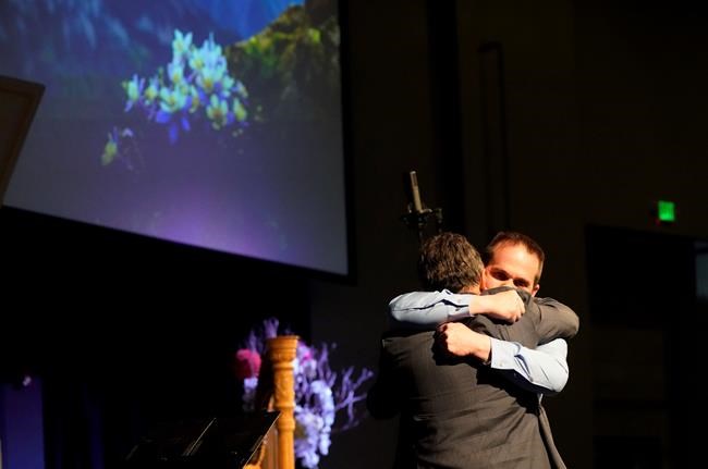 Columbine focuses on healing as questions loom after manhunt | iNFOnews.ca