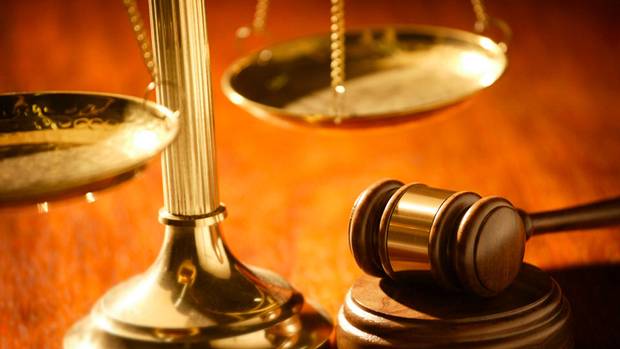 Justice system staggering under weight of federal reforms: bar association | iNFOnews.ca CP19776572
