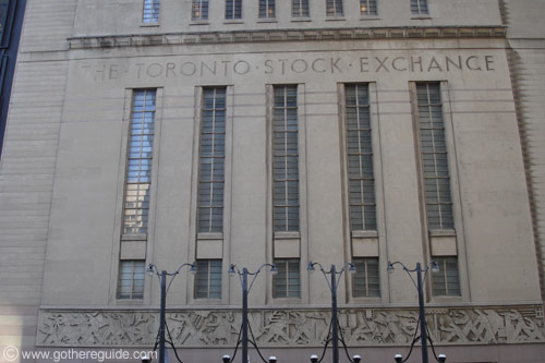 Toronto stock market heads for flat open, economic concerns depress commodities | iNFOnews.ca CP19794633