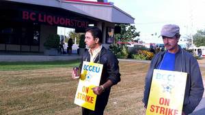 One-day strike sees 27,000 government workers walk off the job in B.C. | iNFOnews.ca CP20005534