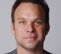 'Big Fish' musical to stage pre-Broadway engagement in Chicago in spring 2013 | iNFOnews.ca CP20023213