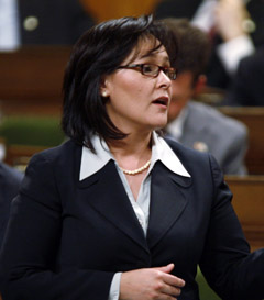 Federal government streamlining access in Canada to so-called 'orphan drugs' | iNFOnews.ca Federal government streamlining access in Canada to so-called 'orphan drugs' | iNFOnews.ca