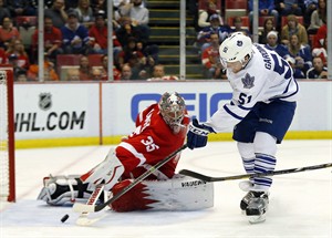 Jake Gardiner agrees to 5-year deal worth $20.25, million deal with Maple Leafs | iNFOnews.ca CP29310906