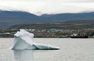 Global poll indicates support for stronger Arctic conservation: Greenpeace | iNFOnews.ca CP29747694