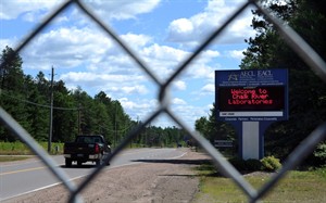 Lab workers at Chalk River nuclear site worried about threatened pension changes | iNFOnews.ca CP29816253