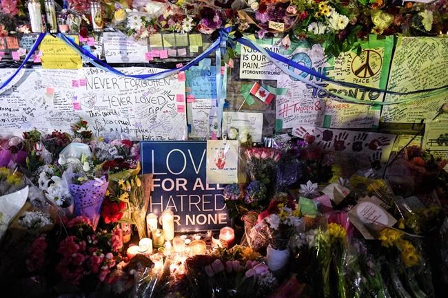 Hundreds attend visitation for 45-year-old victim of Toronto van attack | iNFOnews.ca Hundreds attend visitation for 45-year-old victim of Toronto van attack | iNFOnews.ca